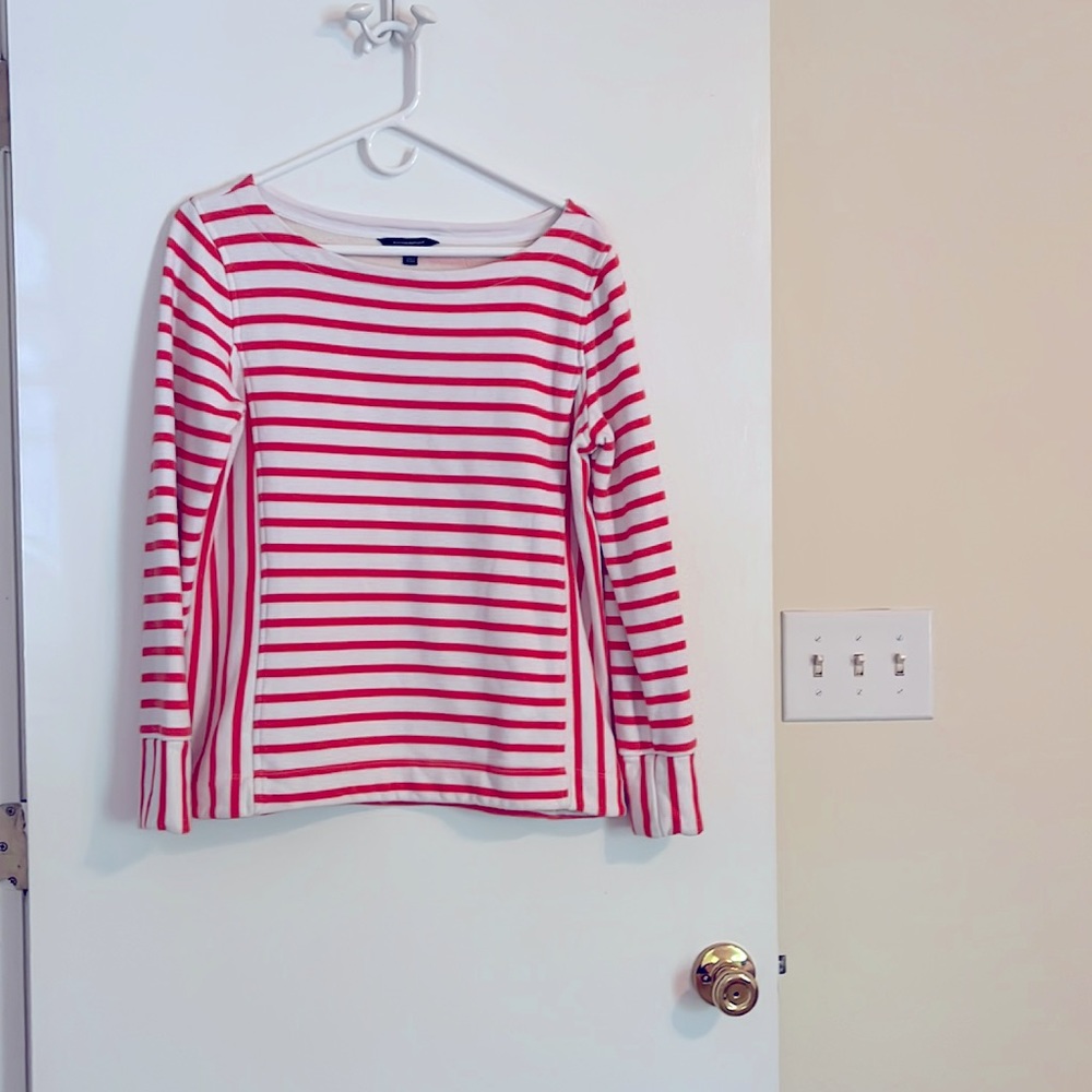 Cute banana republic heavy material 3/4 sleeve top.